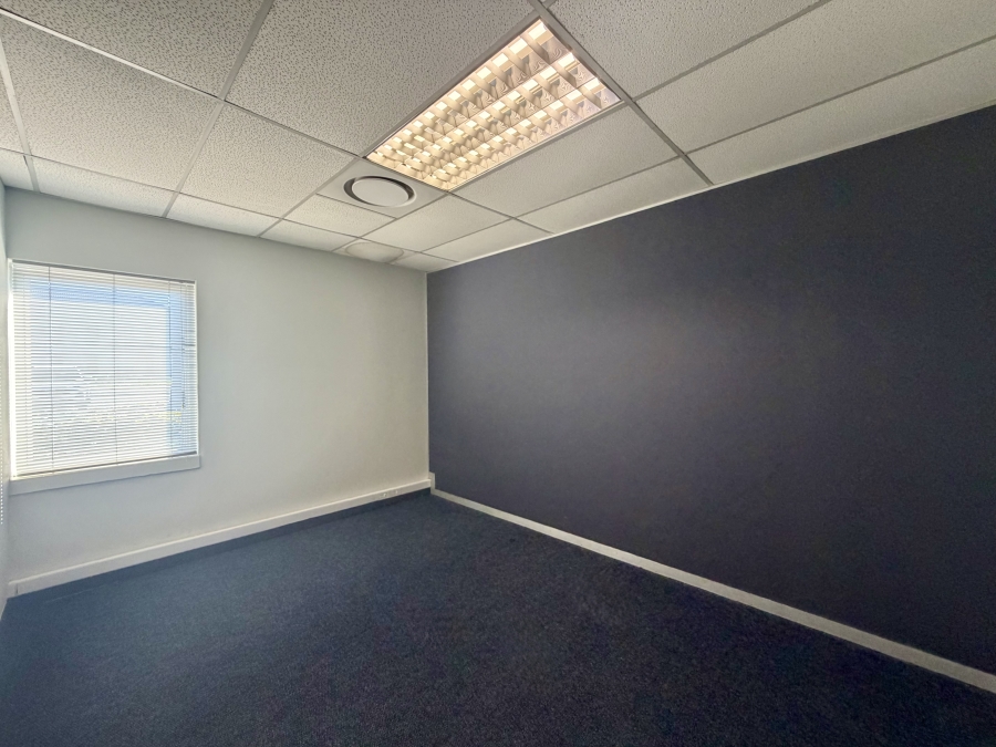 Commercial Property for Sale in Die Hoewes Gauteng