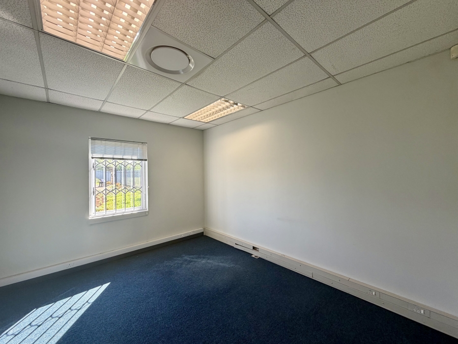 Commercial Property for Sale in Die Hoewes Gauteng