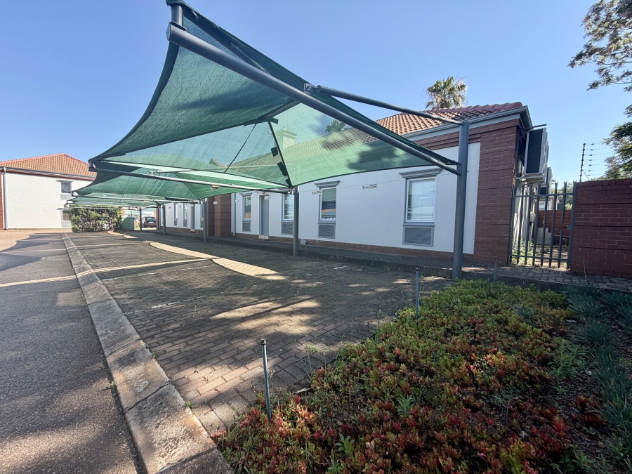 Commercial Property for Sale in Die Hoewes Gauteng