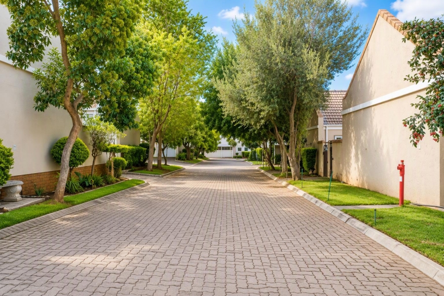 2 Bedroom Property for Sale in Willow Park Manor Gauteng
