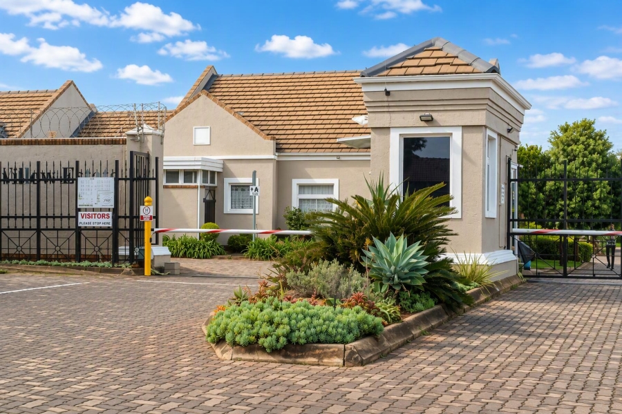 2 Bedroom Property for Sale in Willow Park Manor Gauteng