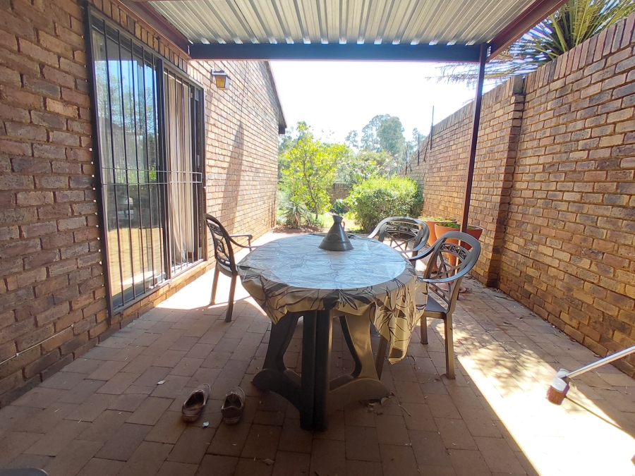 3 Bedroom Property for Sale in Weavind Park Gauteng
