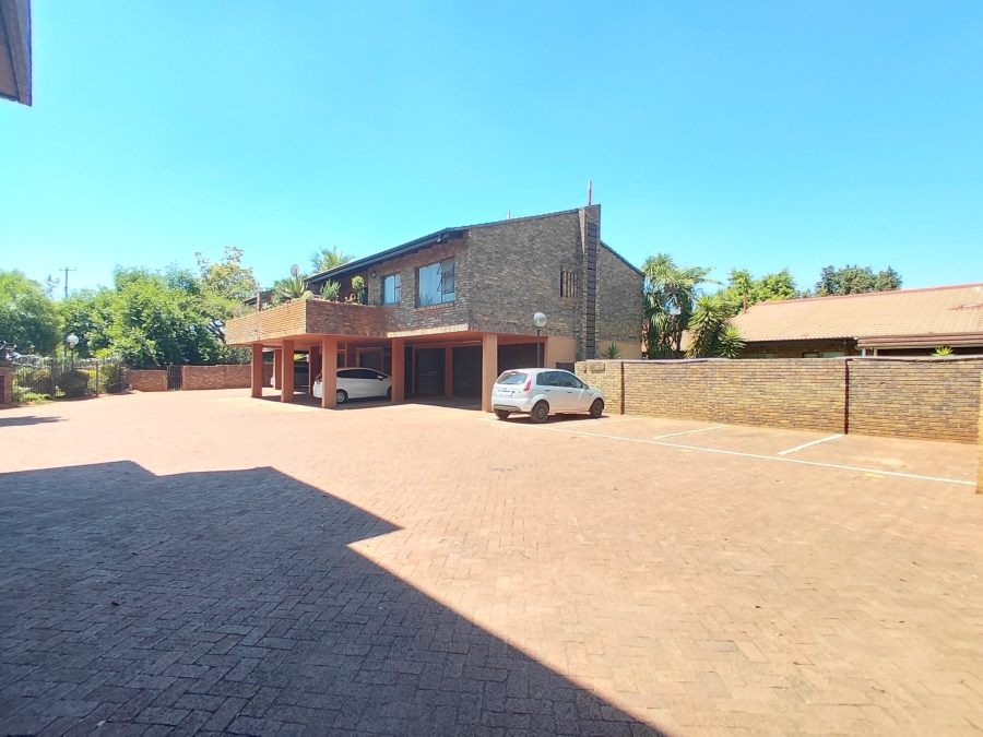 3 Bedroom Property for Sale in Weavind Park Gauteng