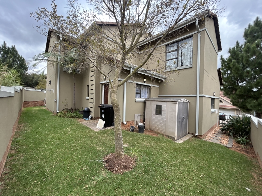 3 Bedroom Property for Sale in Ruimsig Gauteng