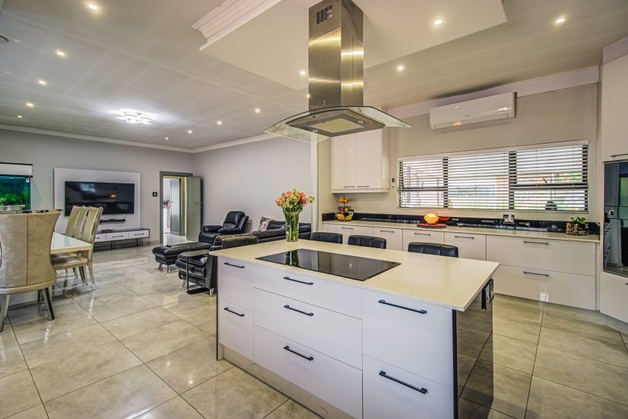 4 Bedroom Property for Sale in Lakefield Gauteng