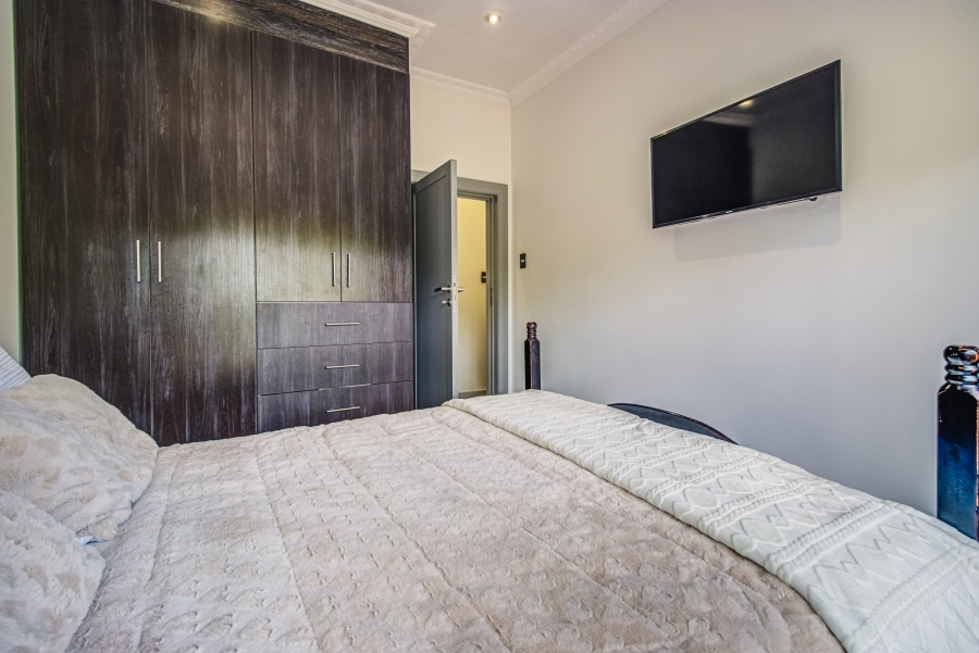 4 Bedroom Property for Sale in Lakefield Gauteng