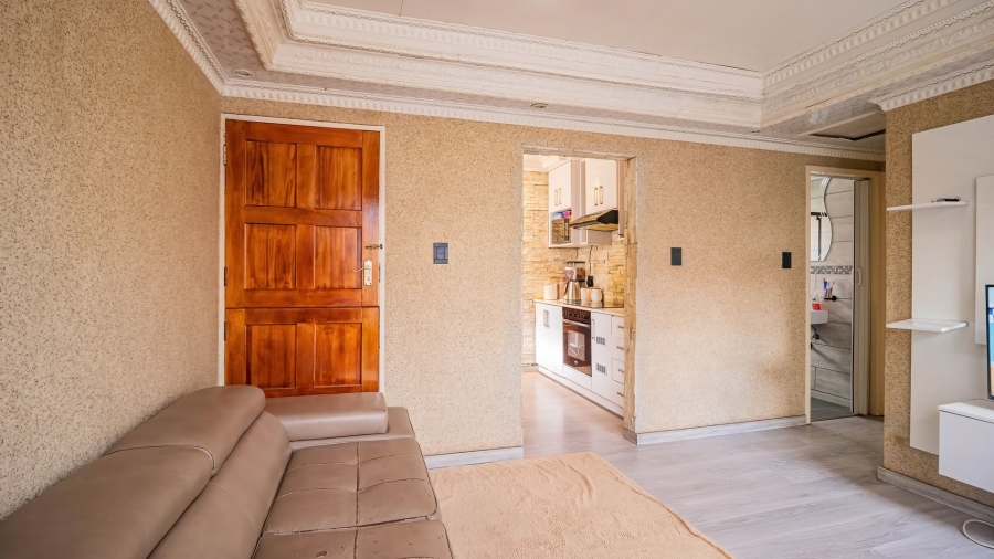 2 Bedroom Property for Sale in Ormonde Gauteng