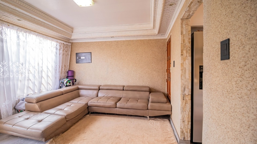 2 Bedroom Property for Sale in Ormonde Gauteng