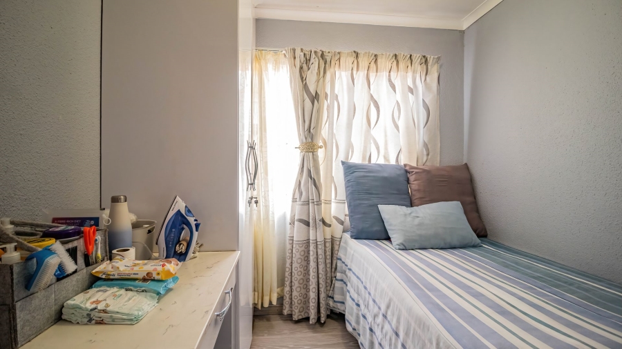 2 Bedroom Property for Sale in Ormonde Gauteng
