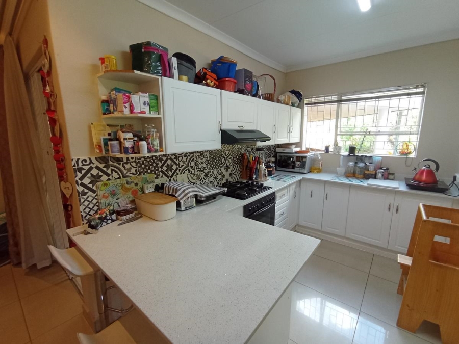 3 Bedroom Property for Sale in Bassonia Gauteng