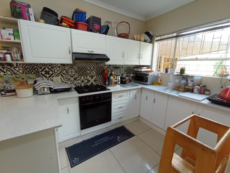 3 Bedroom Property for Sale in Bassonia Gauteng