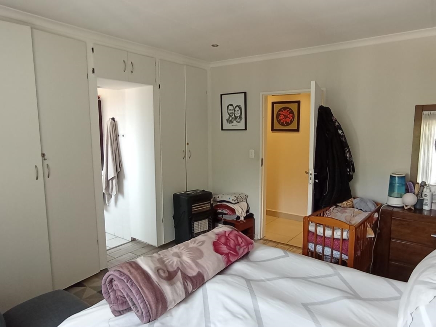 3 Bedroom Property for Sale in Bassonia Gauteng