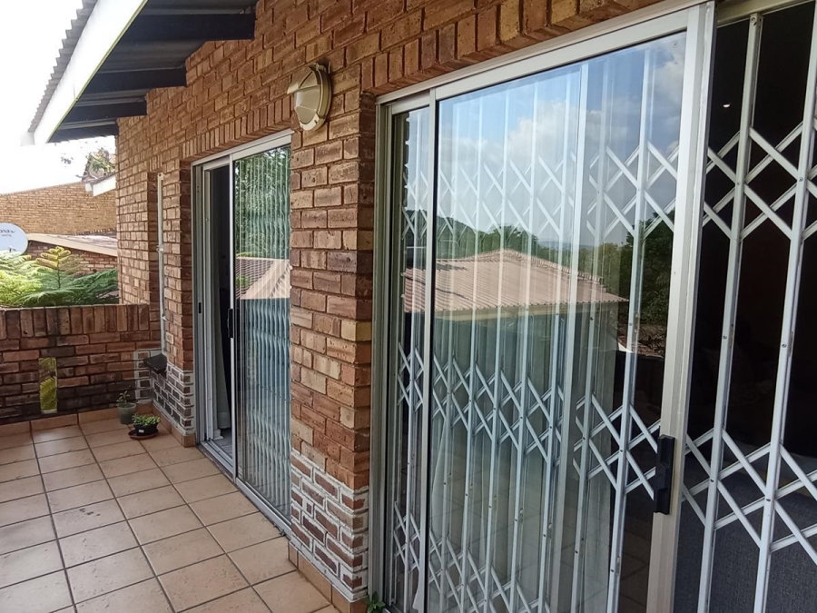 3 Bedroom Property for Sale in Bassonia Gauteng