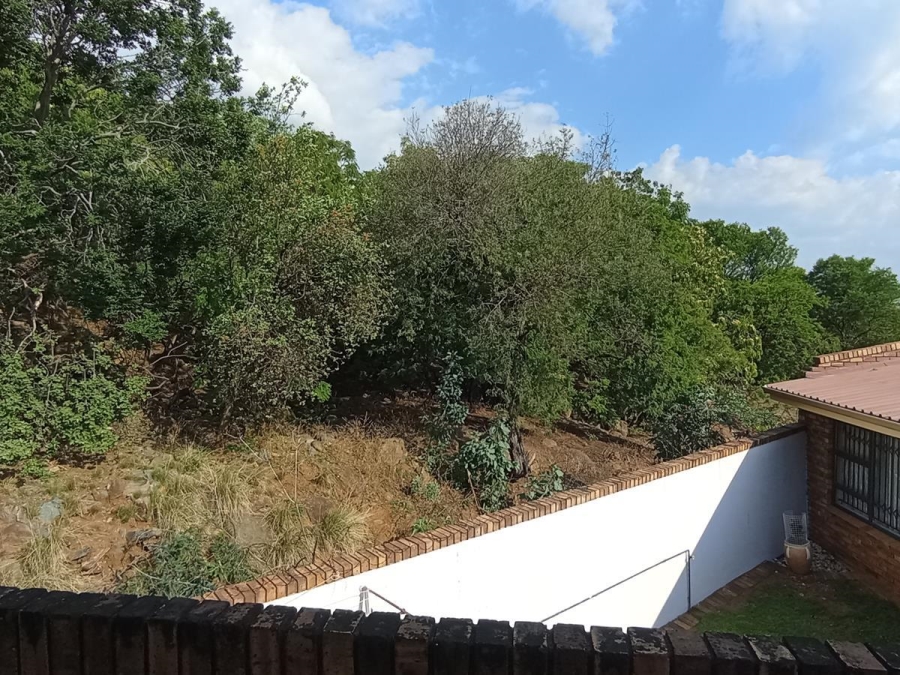 3 Bedroom Property for Sale in Bassonia Gauteng