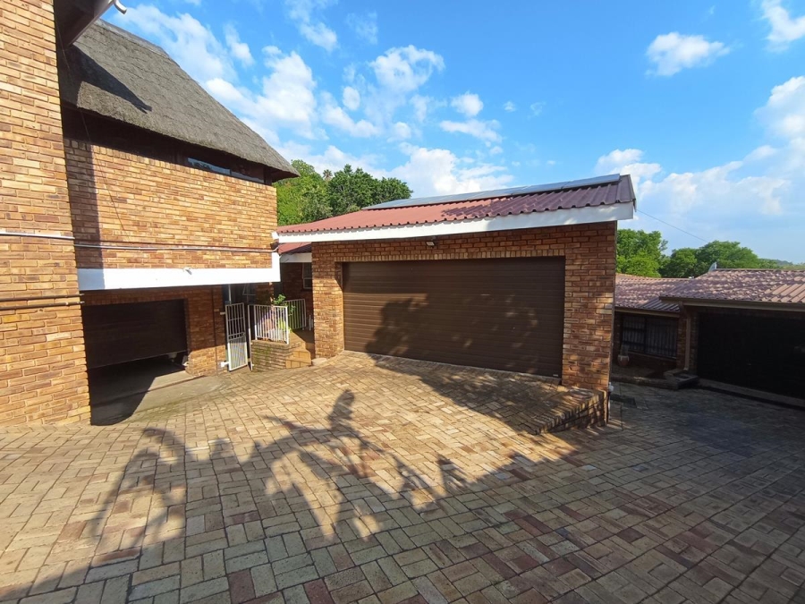 3 Bedroom Property for Sale in Bassonia Gauteng
