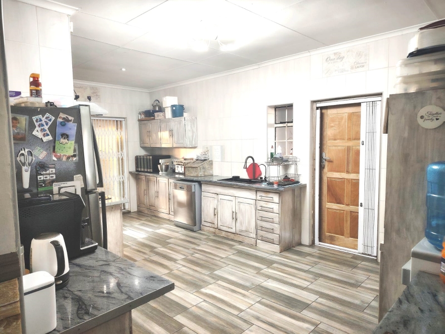 4 Bedroom Property for Sale in Casseldale Gauteng
