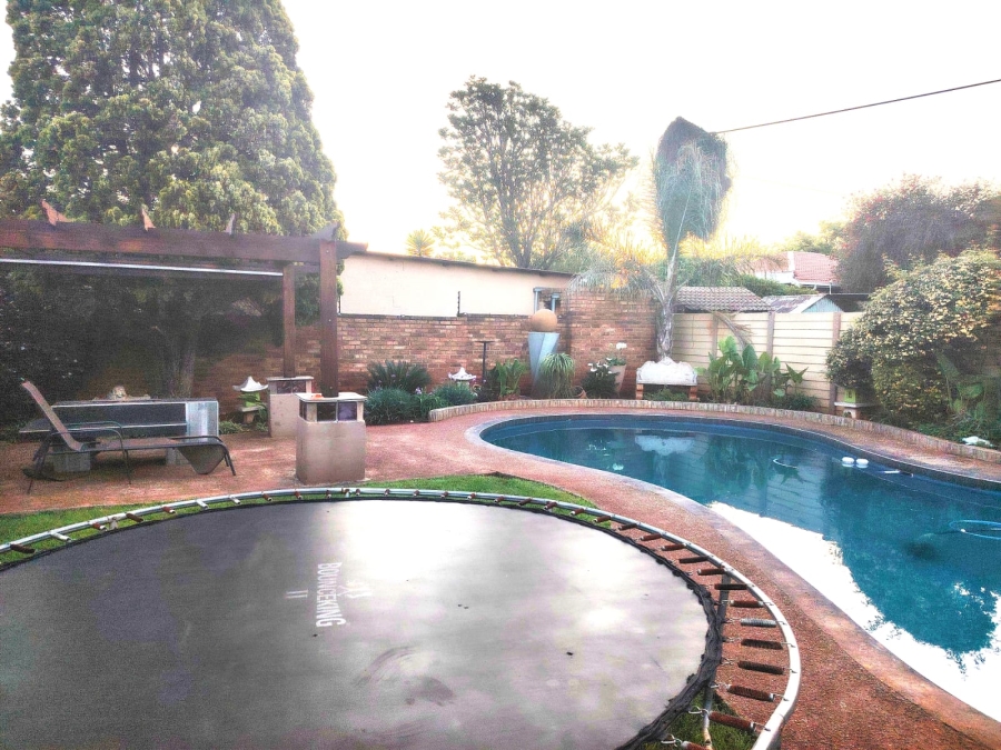 4 Bedroom Property for Sale in Casseldale Gauteng
