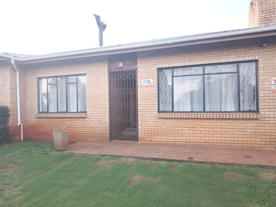 4 Bedroom Property for Sale in Casseldale Gauteng