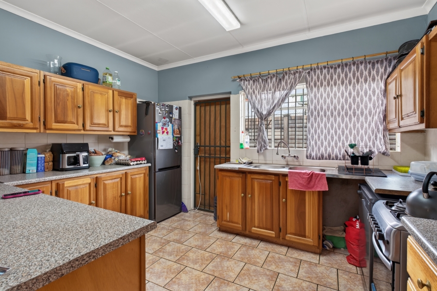 3 Bedroom Property for Sale in Waverley Gauteng