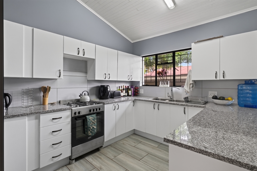 2 Bedroom Property for Sale in Villieria Gauteng