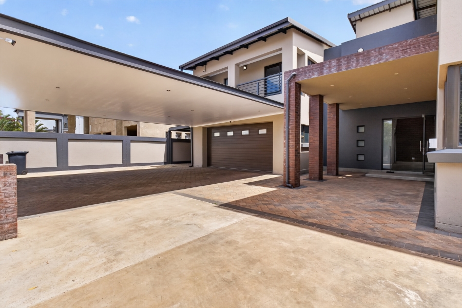 4 Bedroom Property for Sale in Zambezi Country Estate Gauteng