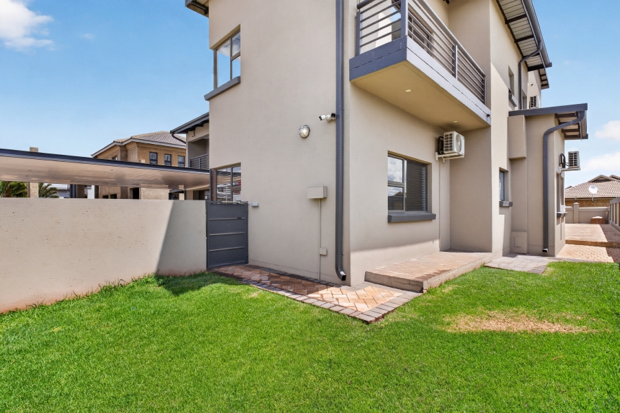 4 Bedroom Property for Sale in Zambezi Country Estate Gauteng