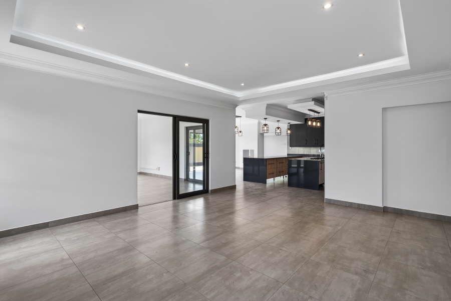 4 Bedroom Property for Sale in Zambezi Country Estate Gauteng