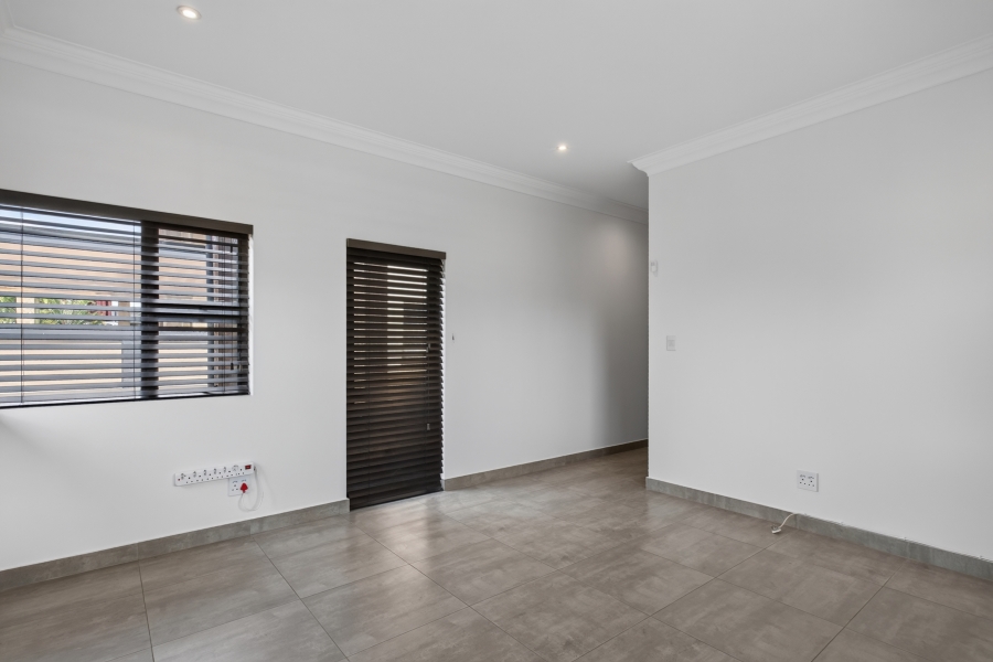 4 Bedroom Property for Sale in Zambezi Country Estate Gauteng