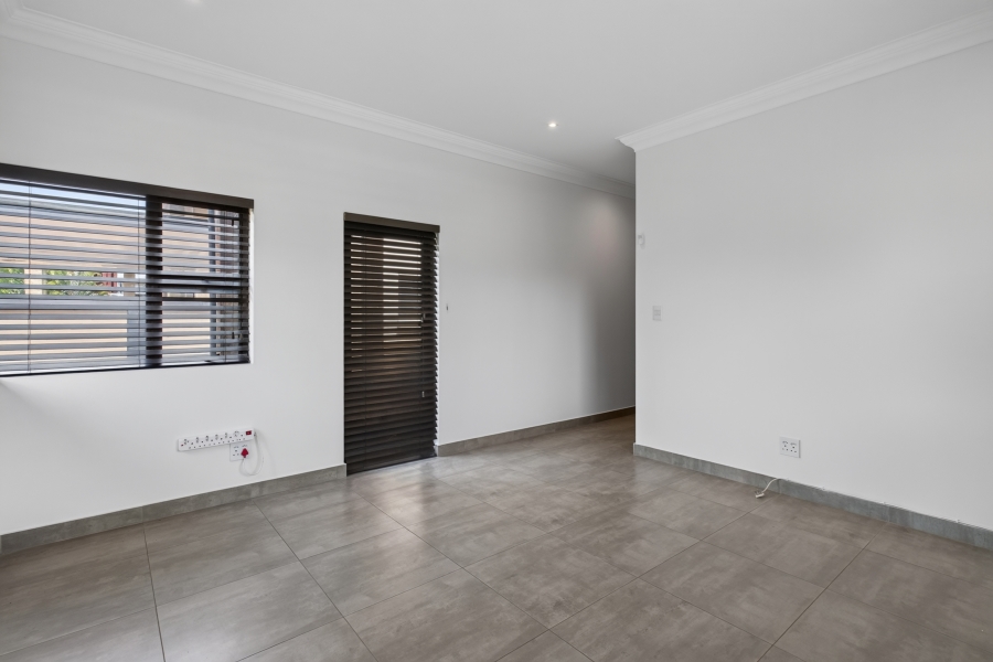 4 Bedroom Property for Sale in Zambezi Country Estate Gauteng