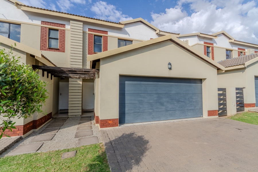 3 Bedroom Property for Sale in Equestria Gauteng