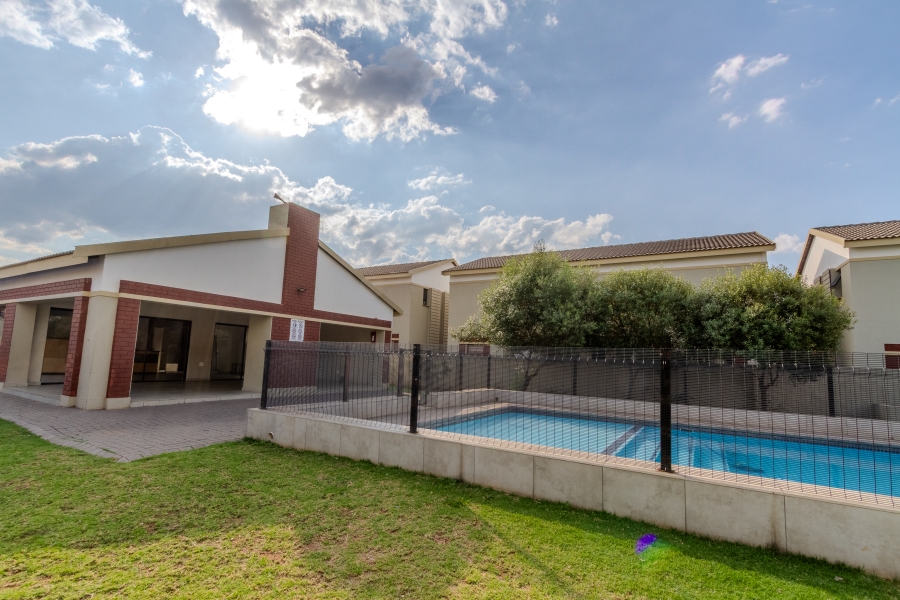 3 Bedroom Property for Sale in Equestria Gauteng