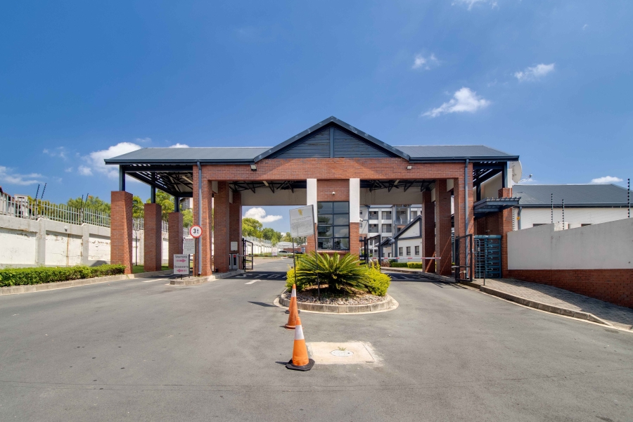 To Let 1 Bedroom Property for Rent in Randpark Ridge Gauteng