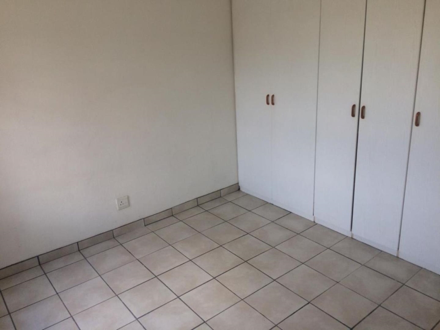 2 Bedroom Property for Sale in Erand Gardens Gauteng