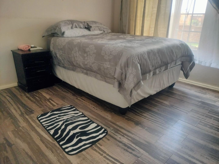 2 Bedroom Property for Sale in Erand Gardens Gauteng