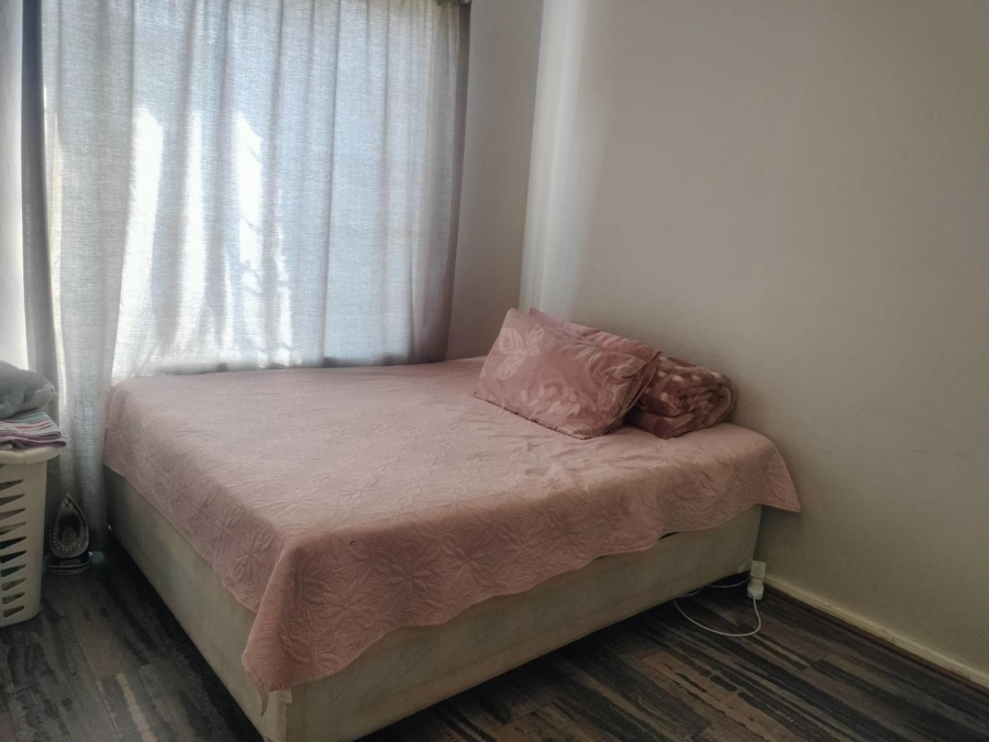 2 Bedroom Property for Sale in Erand Gardens Gauteng