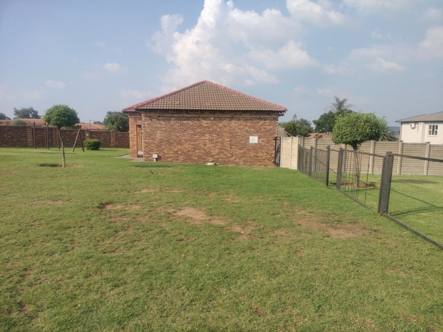 2 Bedroom Property for Sale in Erand Gardens Gauteng