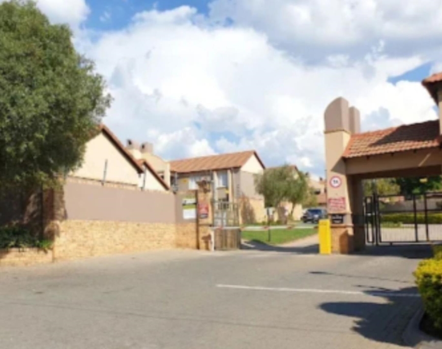 3 Bedroom Property for Sale in Noordwyk Gauteng
