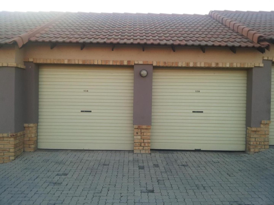 3 Bedroom Property for Sale in Noordwyk Gauteng