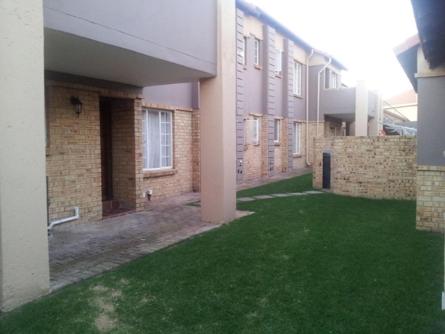 3 Bedroom Property for Sale in Noordwyk Gauteng