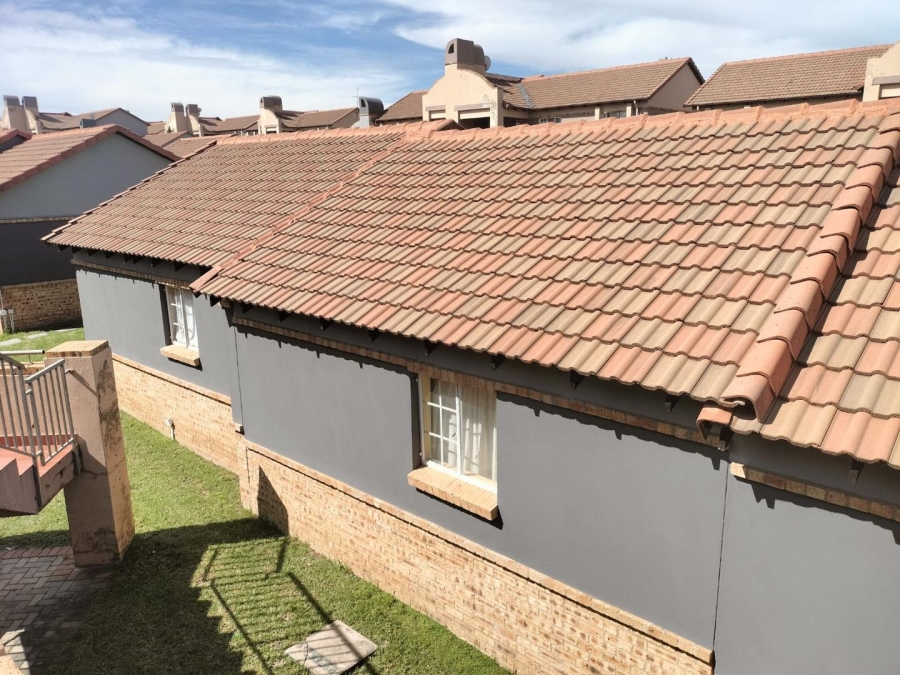 3 Bedroom Property for Sale in Noordwyk Gauteng