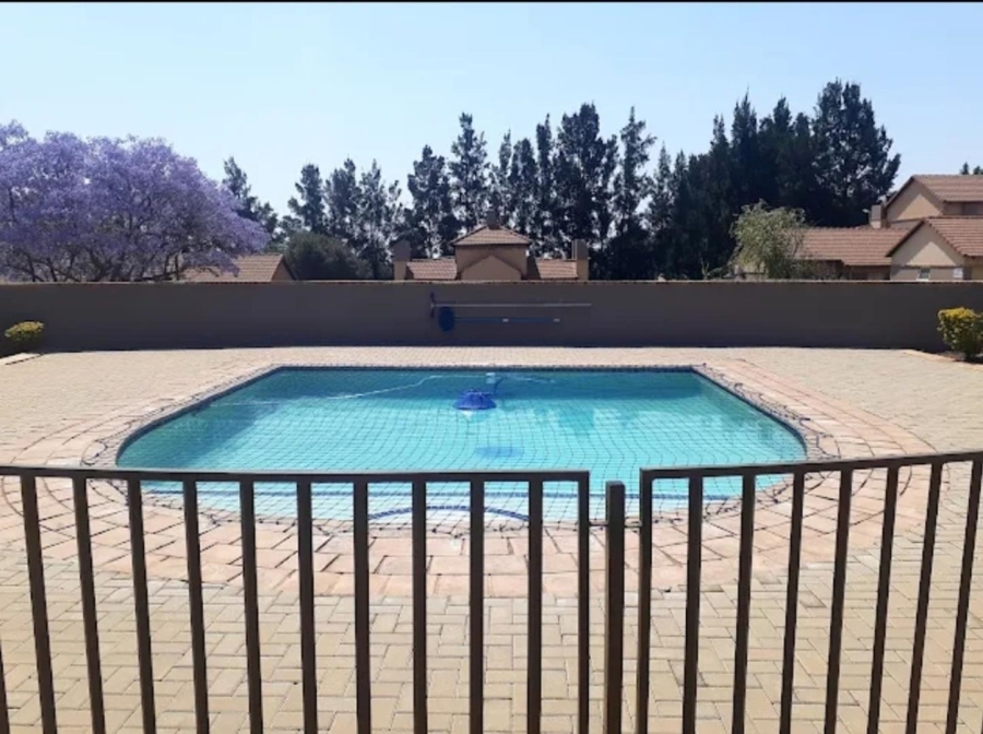 3 Bedroom Property for Sale in Noordwyk Gauteng