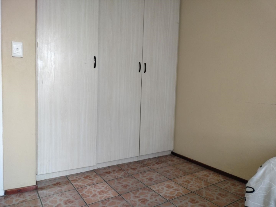 2 Bedroom Property for Sale in Erand Gardens Gauteng