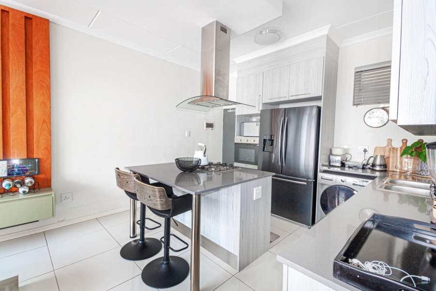 2 Bedroom Property for Sale in Erand Gardens Gauteng