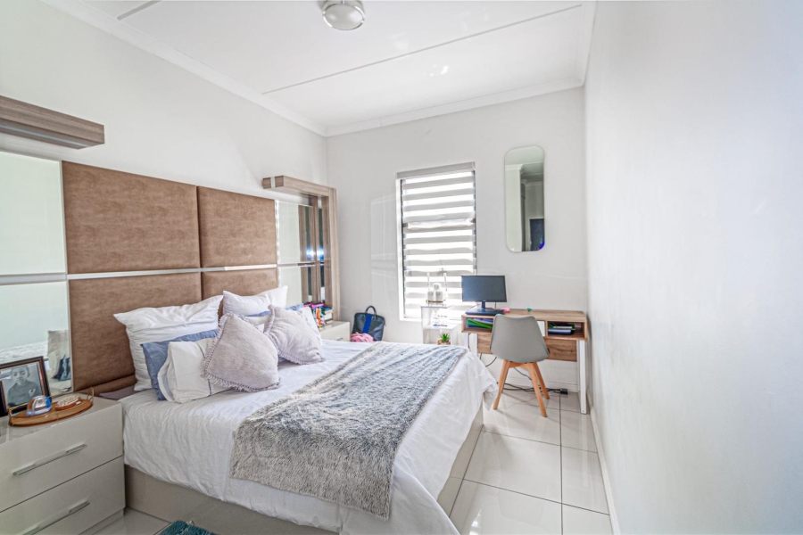 2 Bedroom Property for Sale in Erand Gardens Gauteng