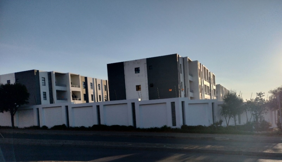 2 Bedroom Property for Sale in Erand Gardens Gauteng