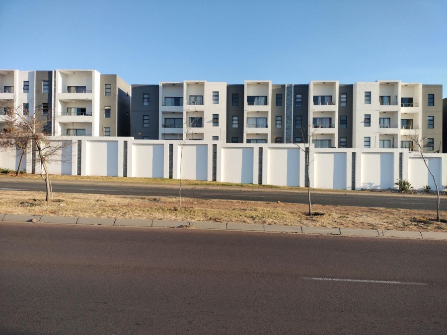 2 Bedroom Property for Sale in Erand Gardens Gauteng