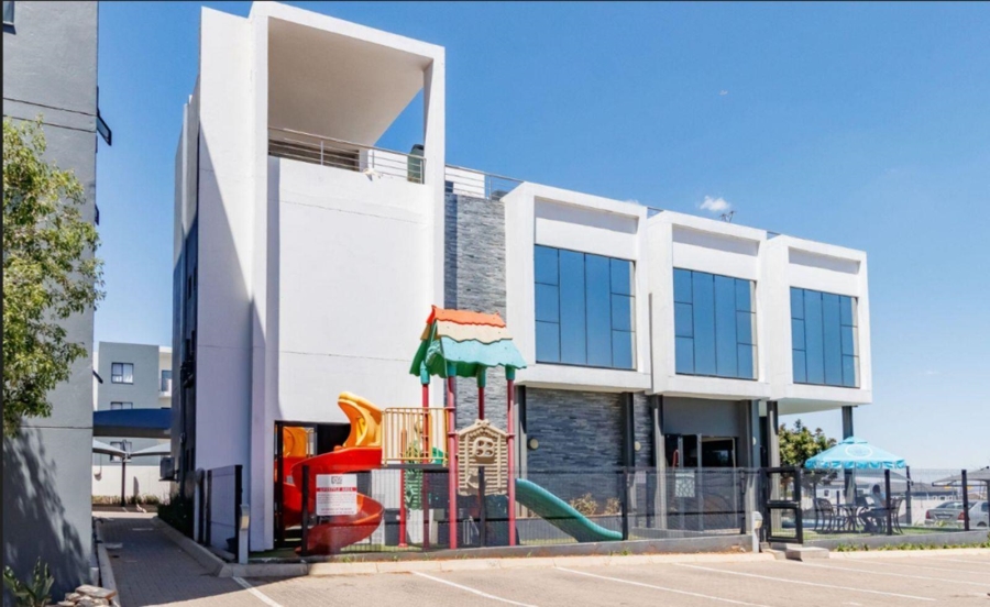 2 Bedroom Property for Sale in Erand Gardens Gauteng