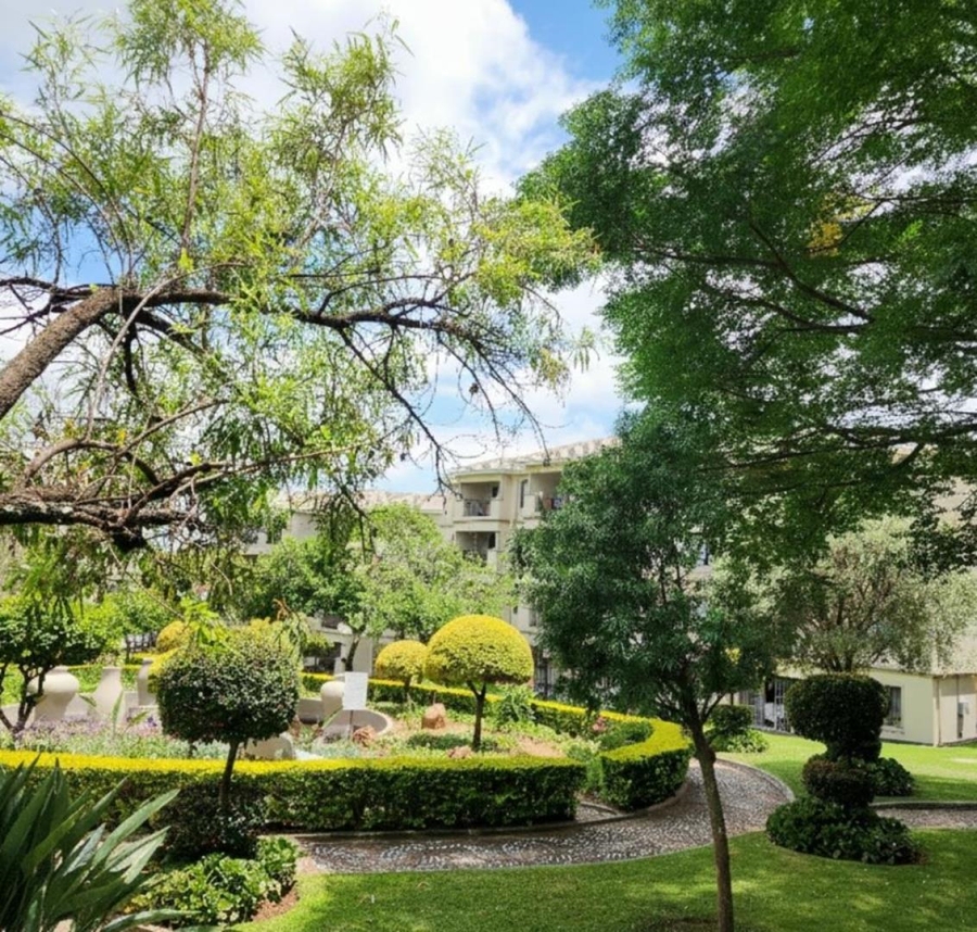 2 Bedroom Property for Sale in Noordwyk Gauteng
