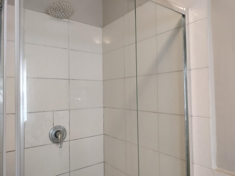 2 Bedroom Property for Sale in Noordwyk Gauteng