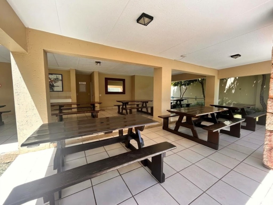 2 Bedroom Property for Sale in Bryanston Gauteng